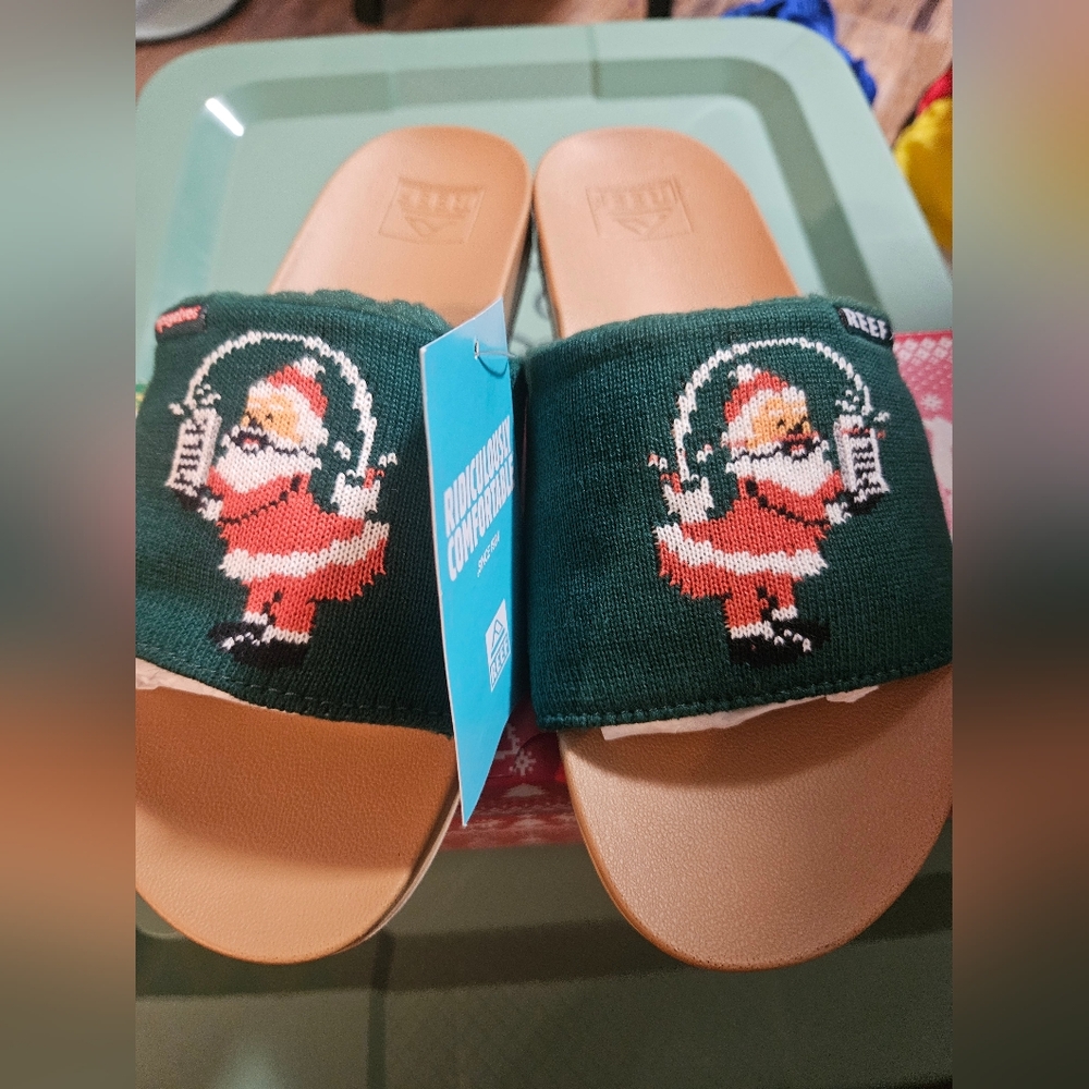 REEF (SCOUT X TIPSY ELVES) SANTA SLIDES/SANDALS: GREEN: NEW WITH TAGS: SIZE 7